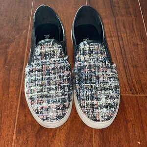 Nature breeze slip on sneakers